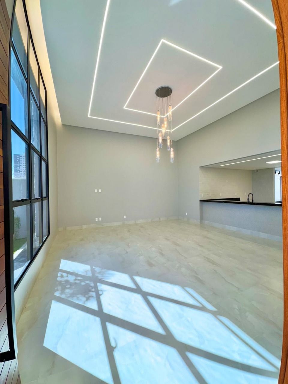 Casa à venda com 4 quartos, 224m² - Foto 4