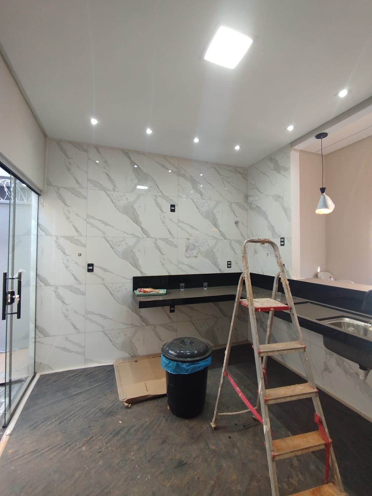 Casa à venda com 2 quartos, 96m² - Foto 11