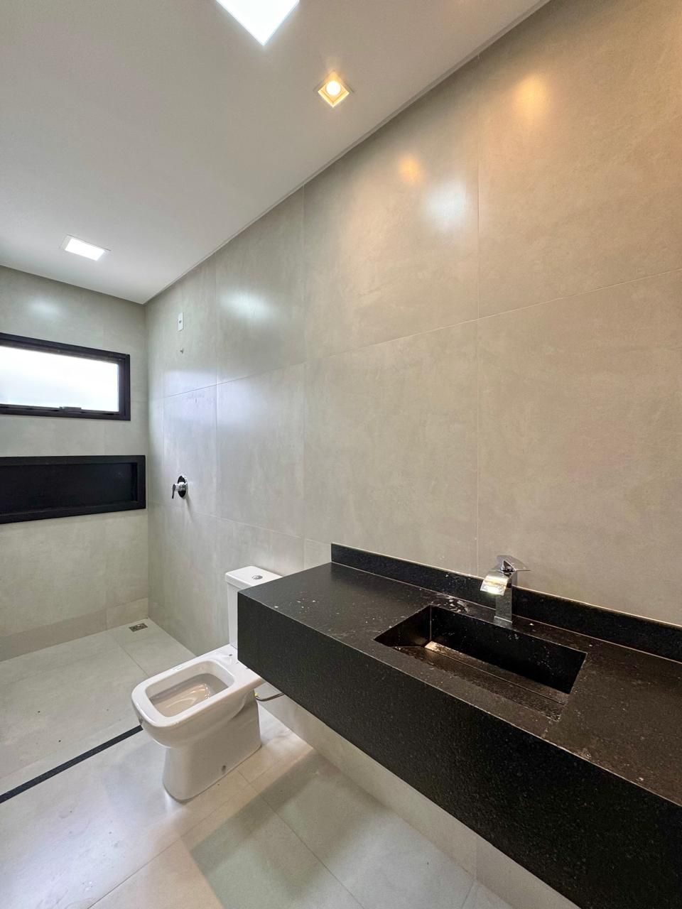 Casa de Condomínio à venda com 3 quartos, 240m² - Foto 15
