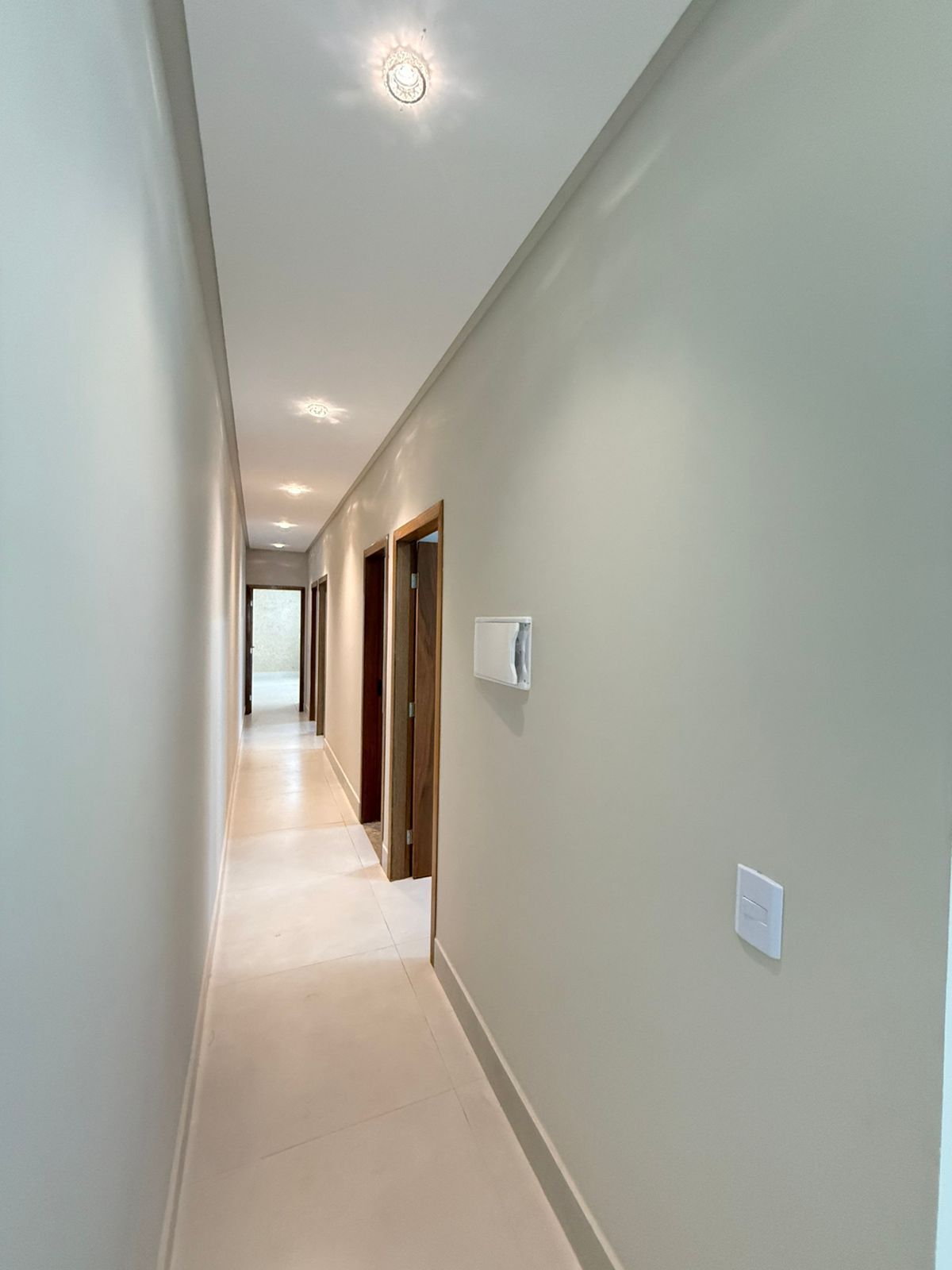 Casa à venda com 4 quartos, 136m² - Foto 11