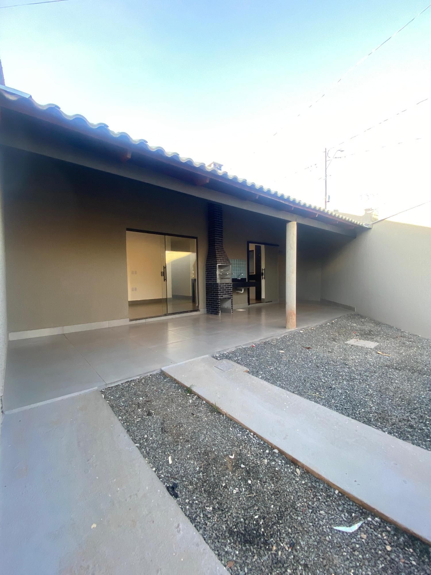 Casa à venda com 2 quartos, 89m² - Foto 2