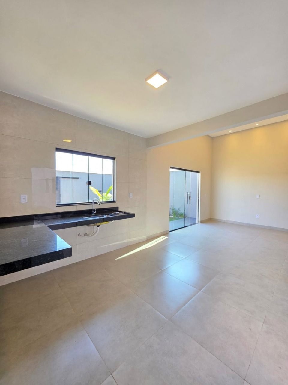 Casa à venda com 3 quartos, 101m² - Foto 7