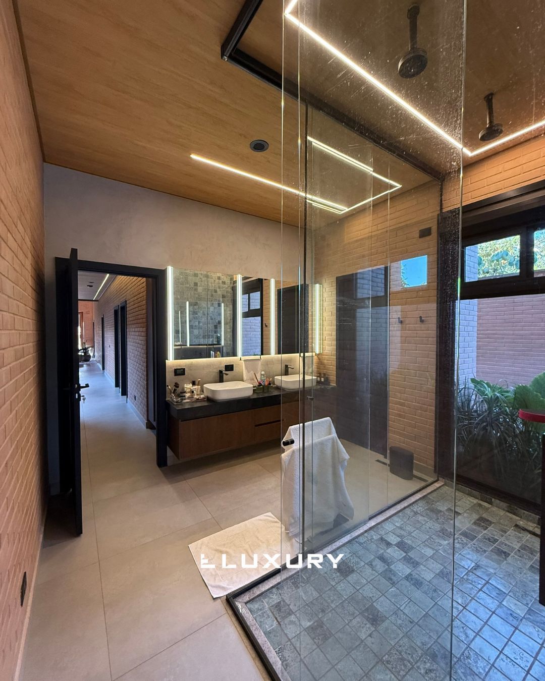 Casa de Condomínio à venda com 4 quartos, 365m² - Foto 32