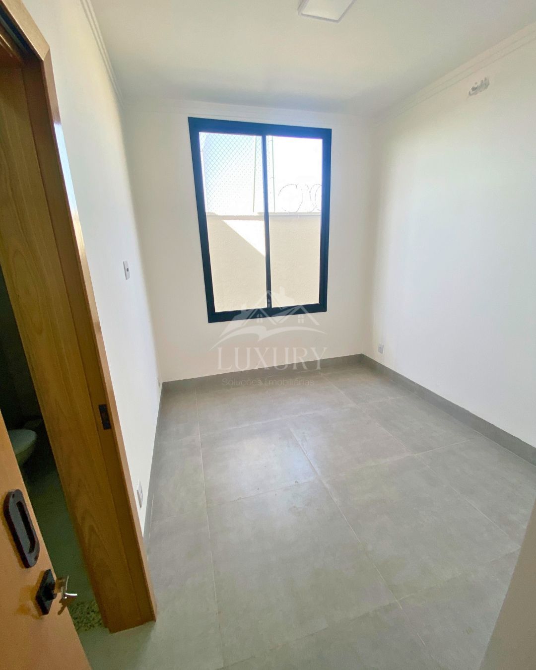 Casa à venda com 4 quartos, 205m² - Foto 18