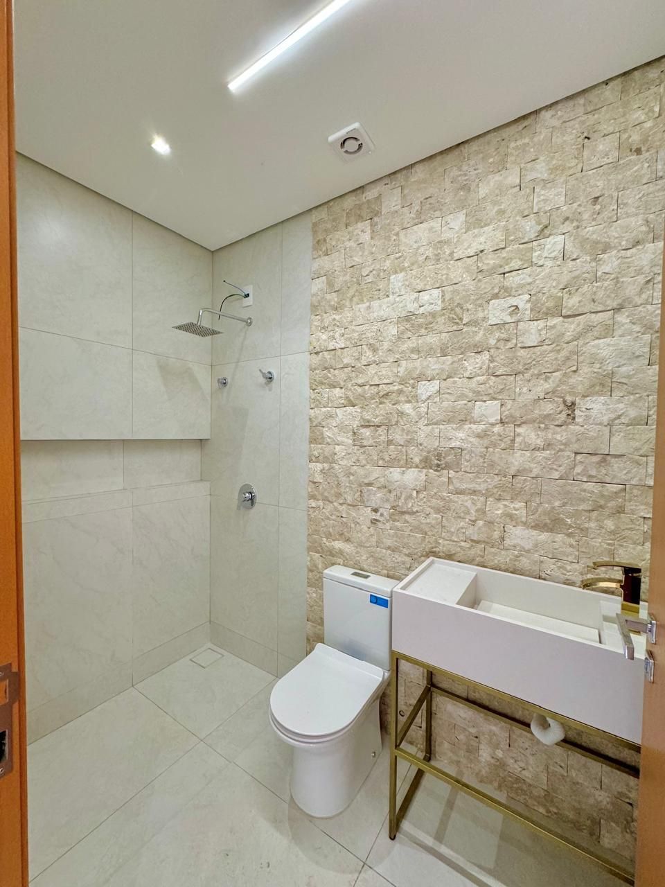 Casa de Condomínio à venda com 4 quartos, 225m² - Foto 5