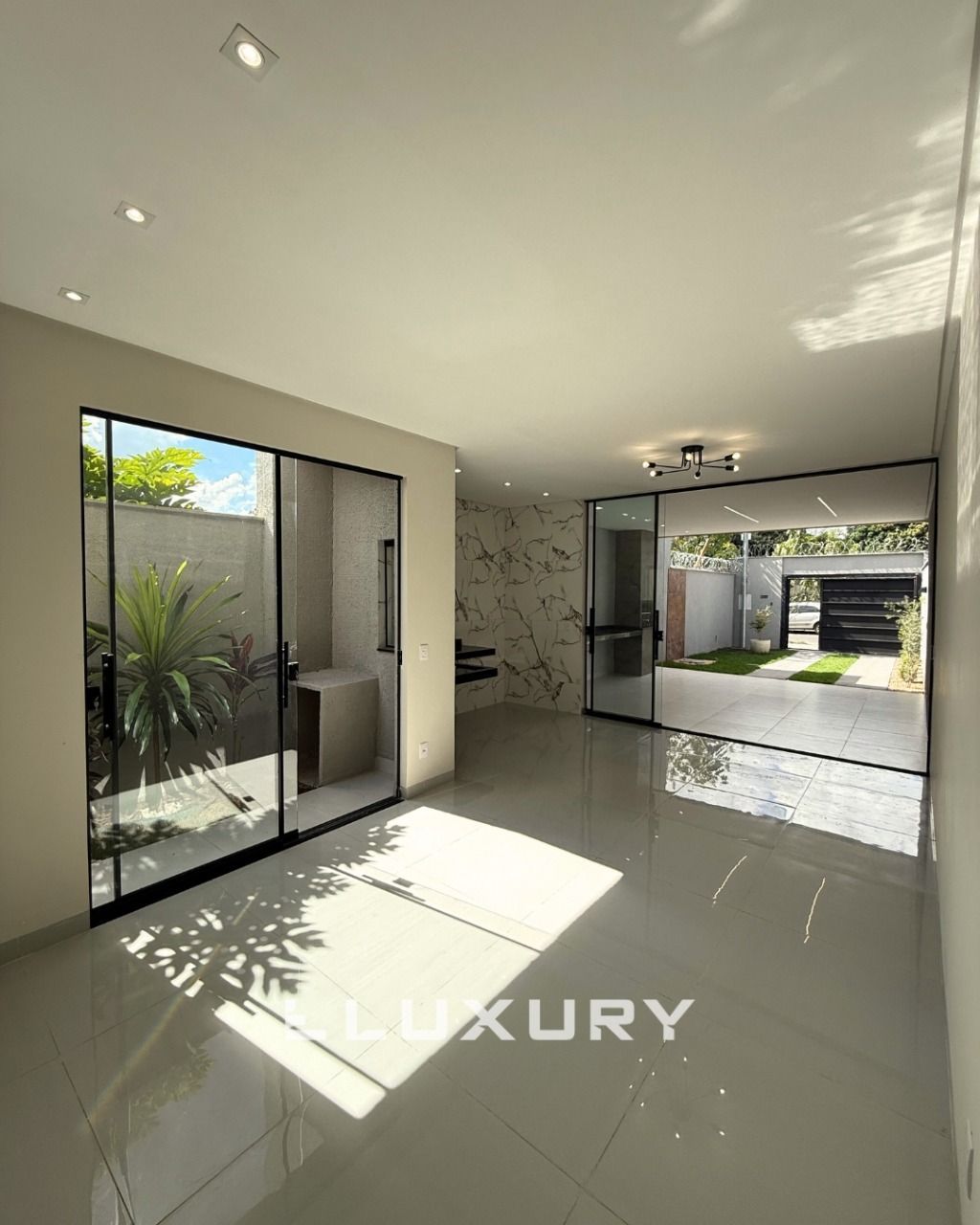 Casa à venda com 3 quartos, 103m² - Foto 7