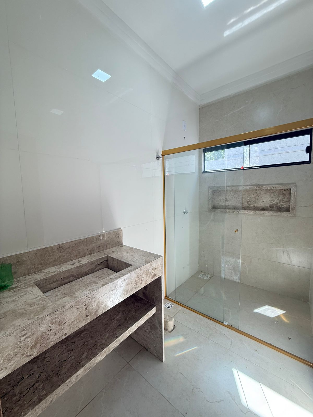 Casa à venda com 4 quartos, 136m² - Foto 17