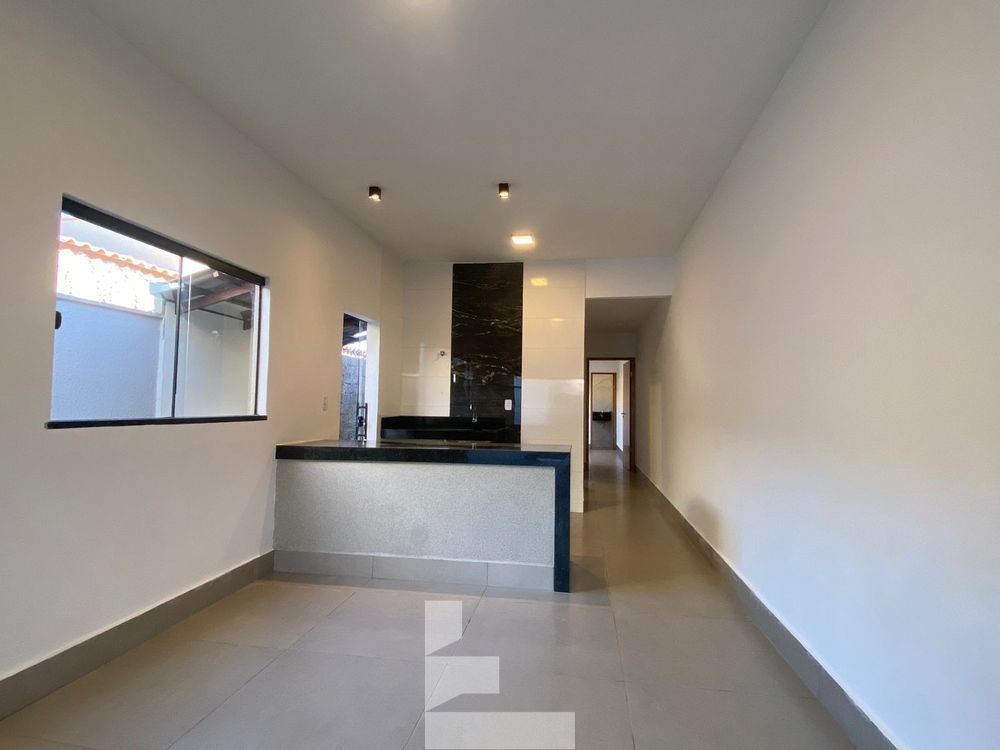 Casa para alugar com 2 quartos, 89m² - Foto 1
