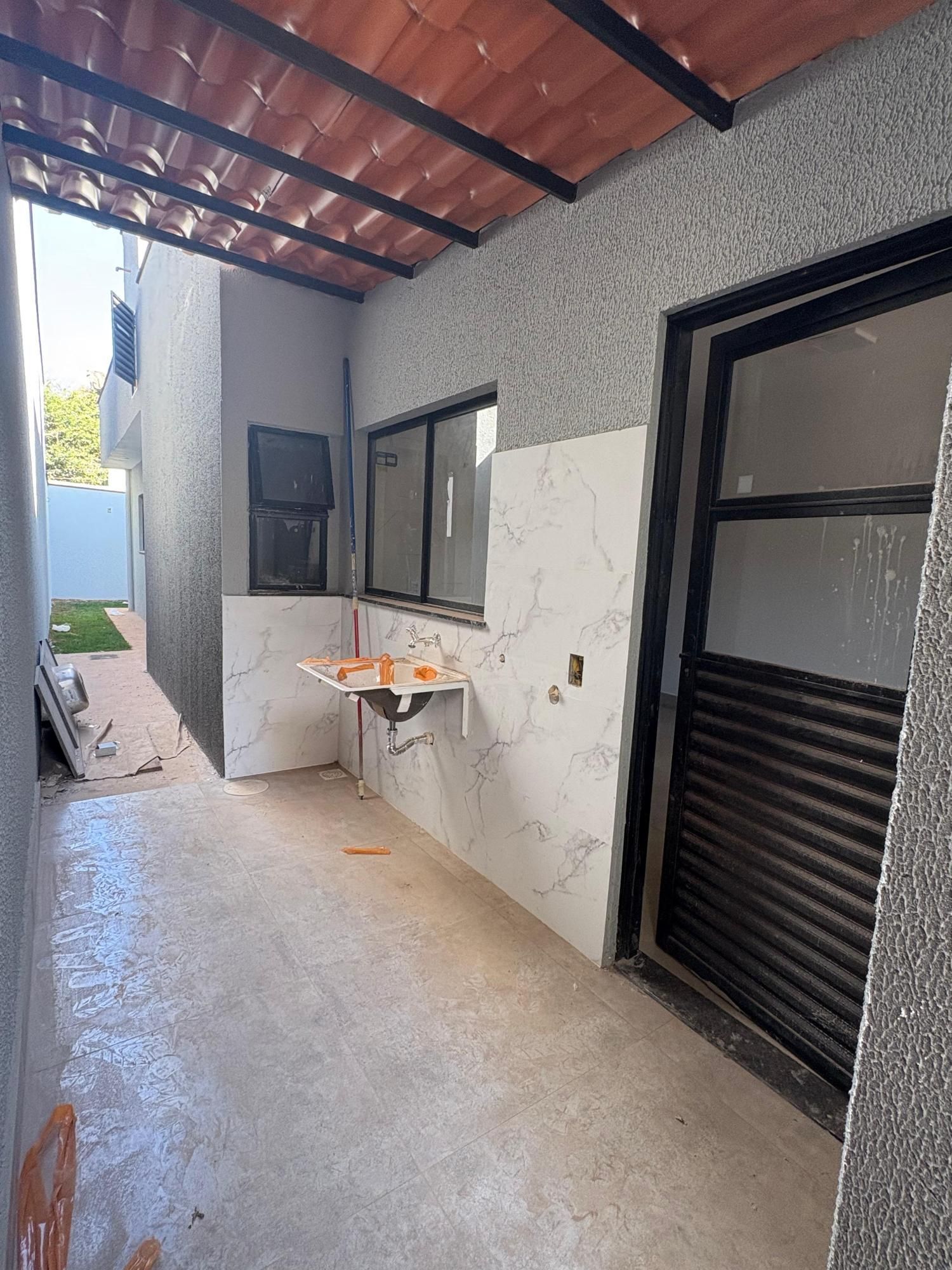 Casa à venda com 2 quartos, 90m² - Foto 12