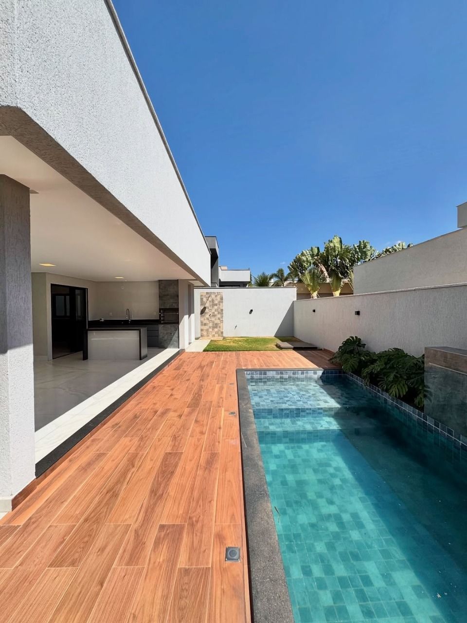 Casa de Condomínio à venda com 4 quartos, 270m² - Foto 10