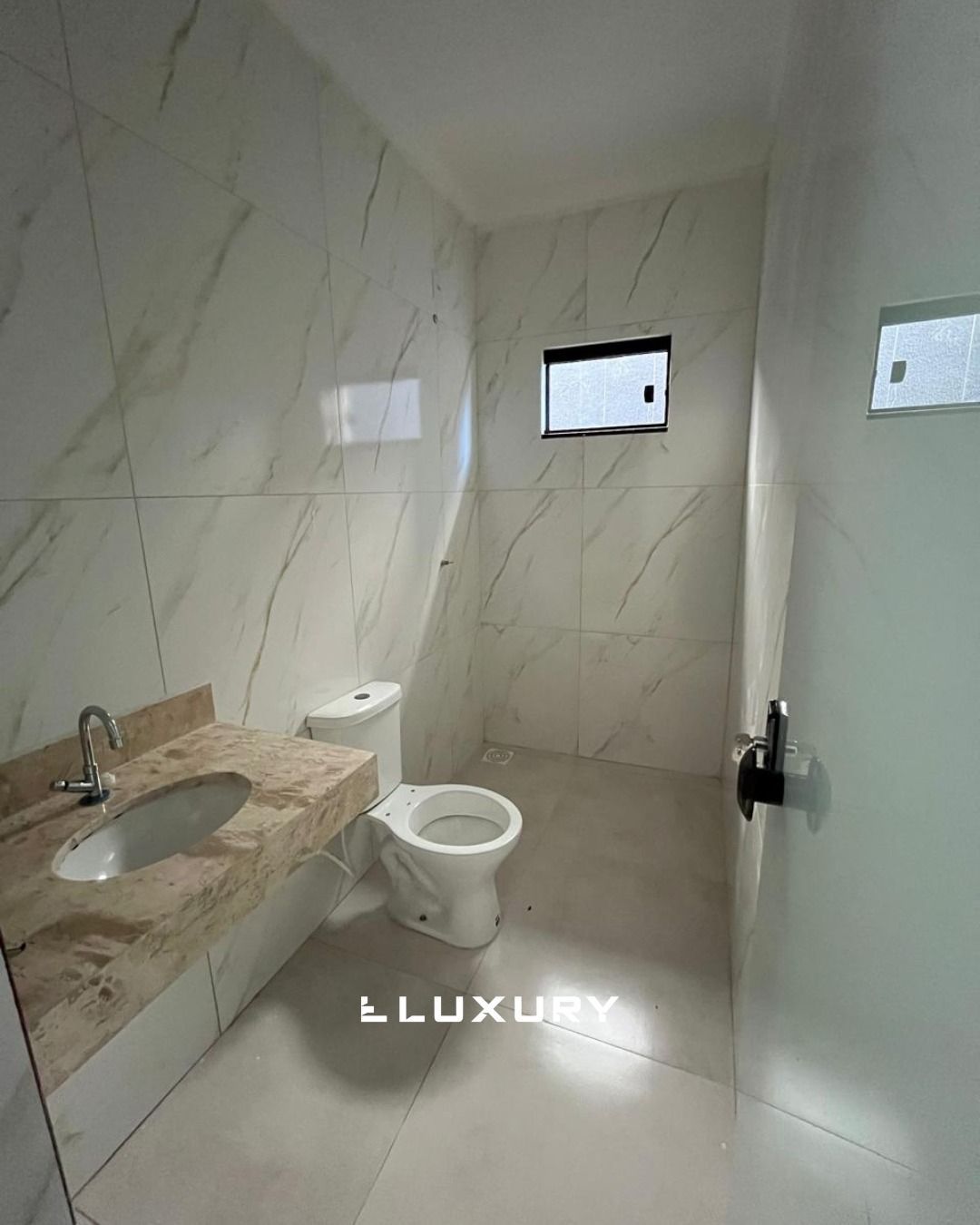 Casa à venda com 3 quartos, 80m² - Foto 9