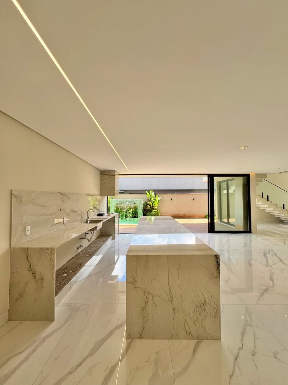 Casa de Condomínio à venda com 4 quartos, 360m² - Foto 7