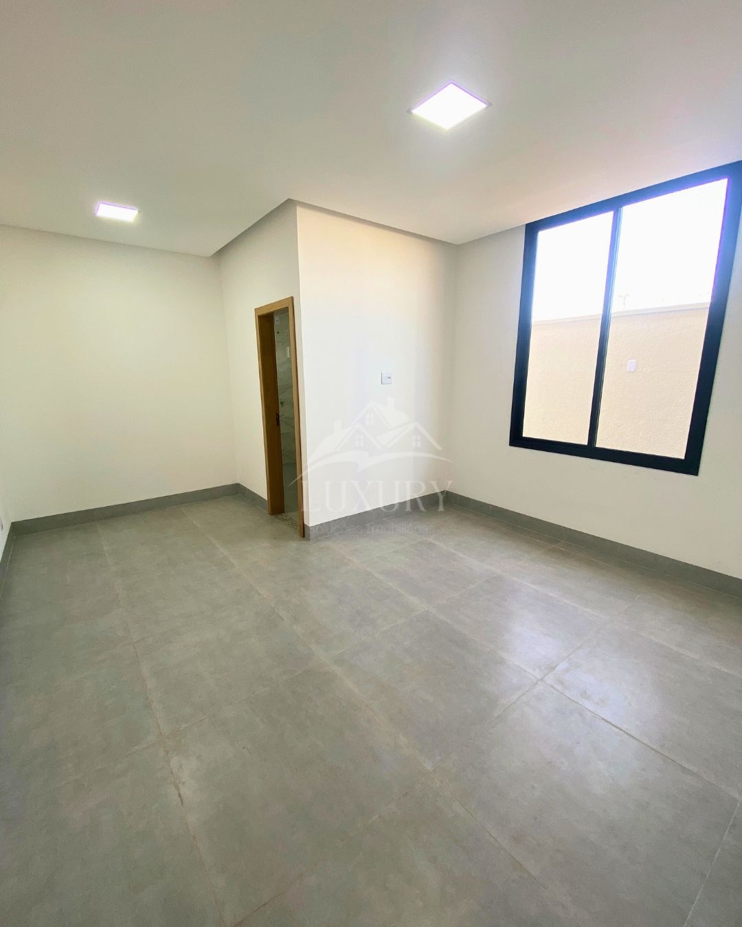 Casa à venda com 4 quartos, 205m² - Foto 13