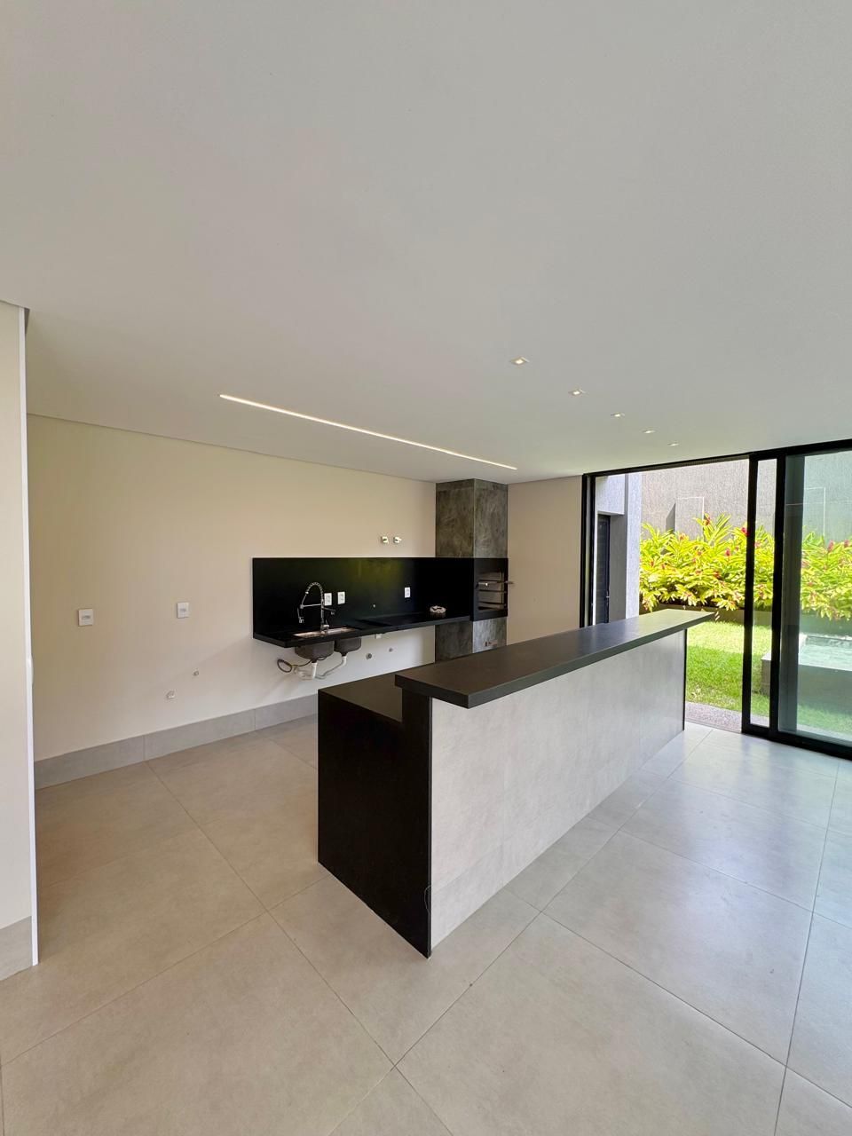 Casa de Condomínio à venda com 3 quartos, 224m² - Foto 6