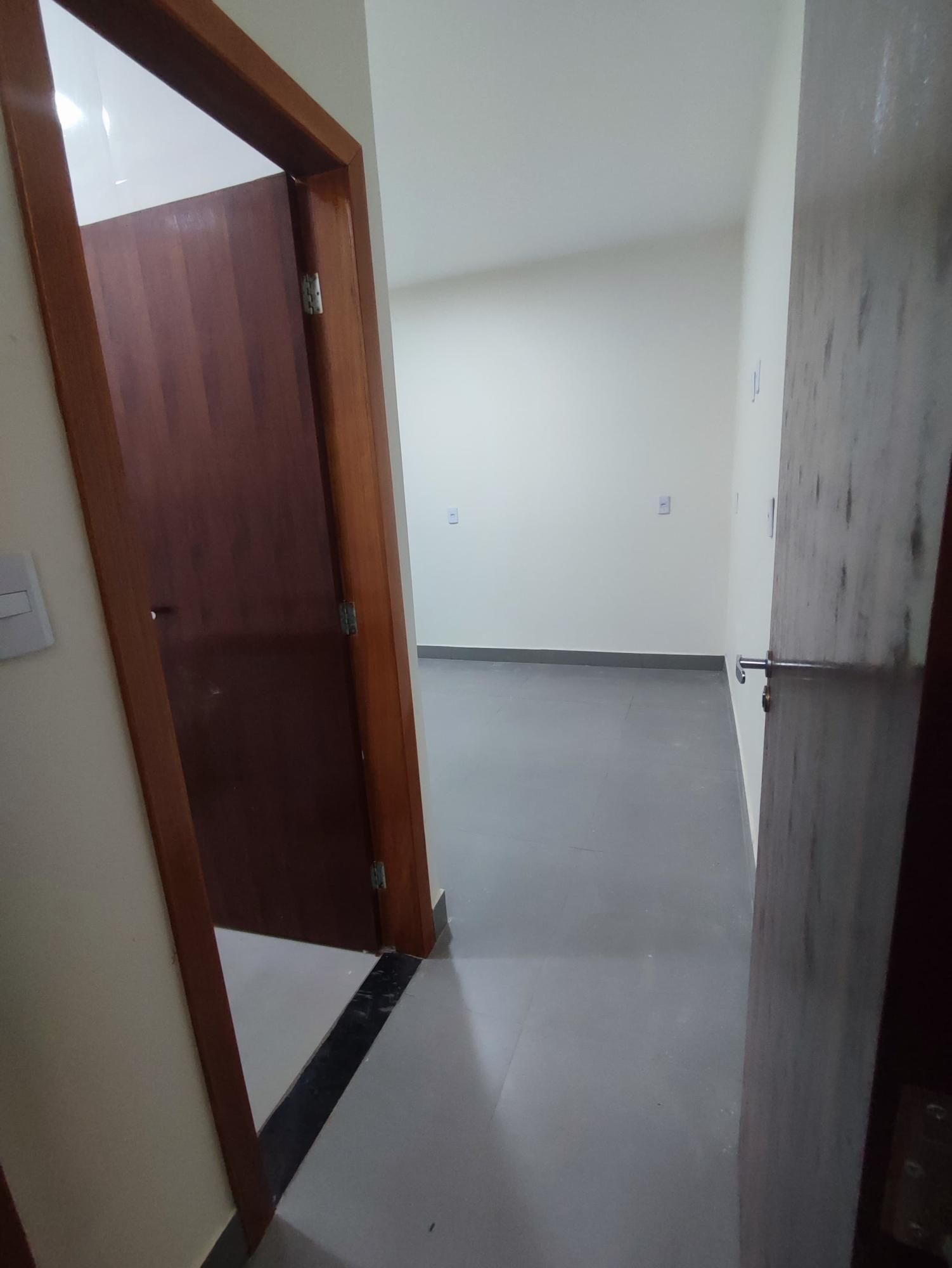 Casa à venda com 2 quartos, 130m² - Foto 9