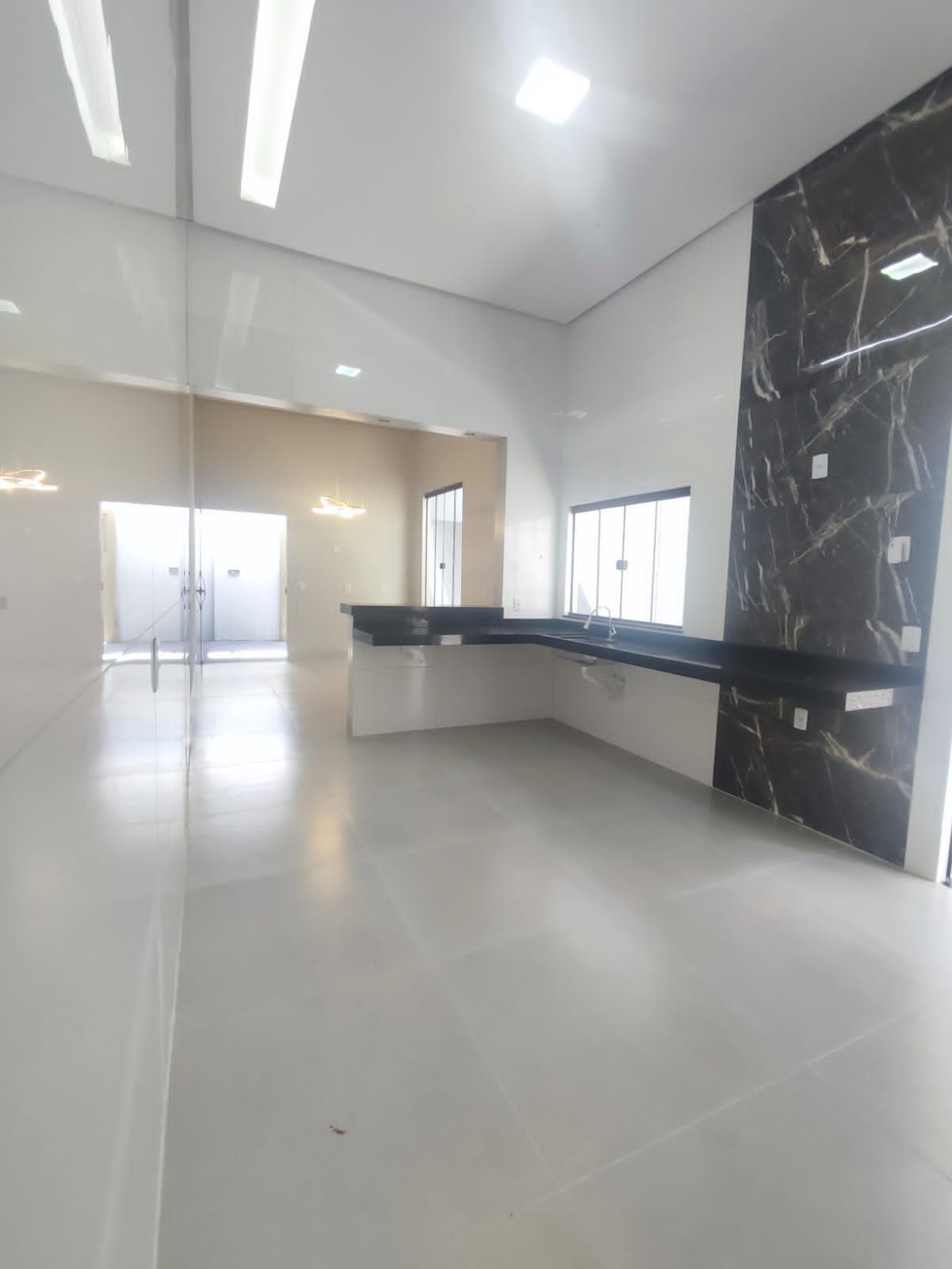 Casa à venda com 3 quartos, 101m² - Foto 6