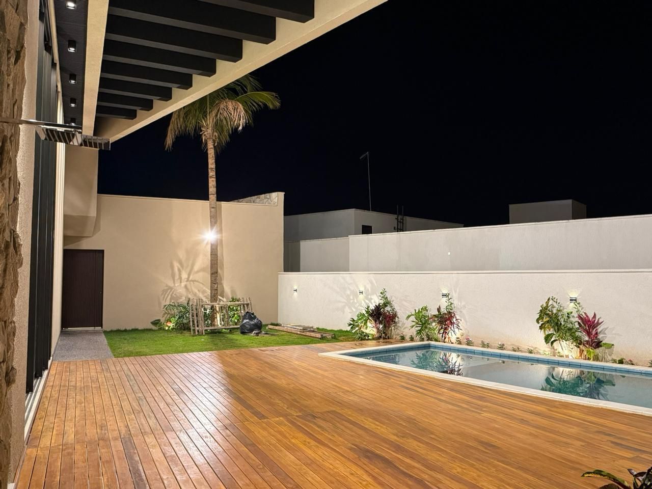 Casa de Condomínio à venda com 4 quartos, 356m² - Foto 6