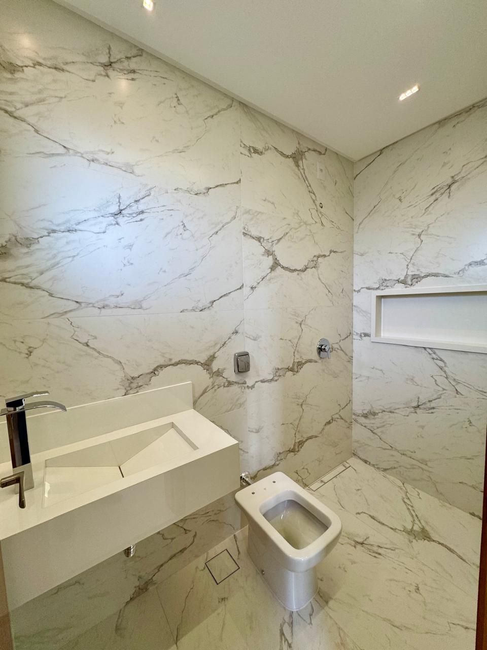 Casa de Condomínio à venda com 5 quartos, 300m² - Foto 24