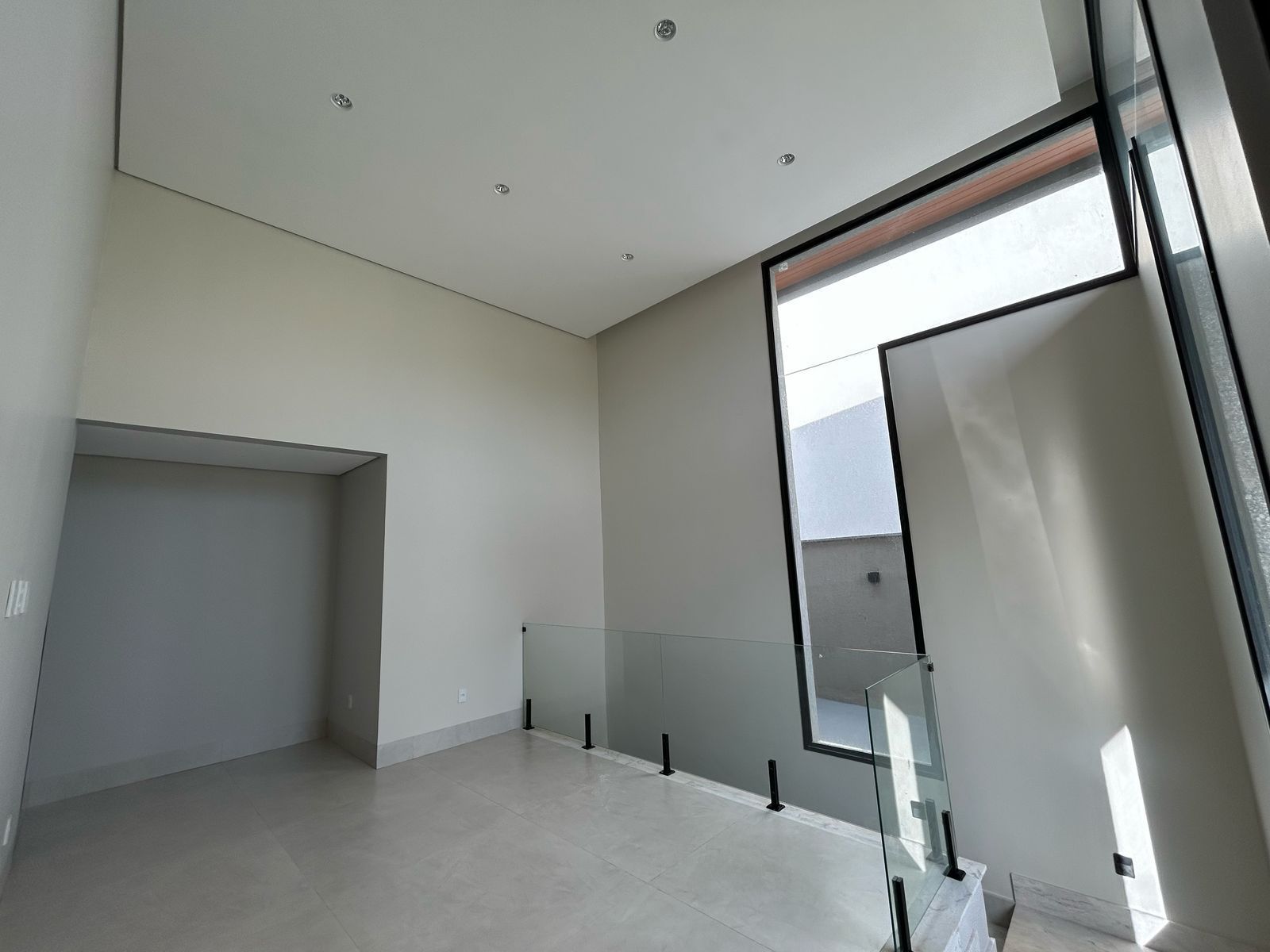 Casa de Condomínio à venda com 4 quartos, 296m² - Foto 5