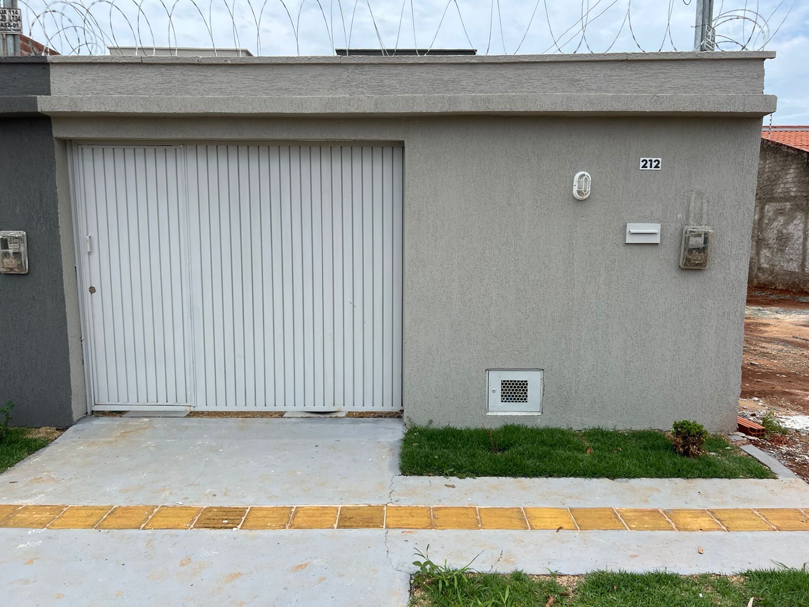 Casa à venda com 2 quartos, 78m² - Foto 2