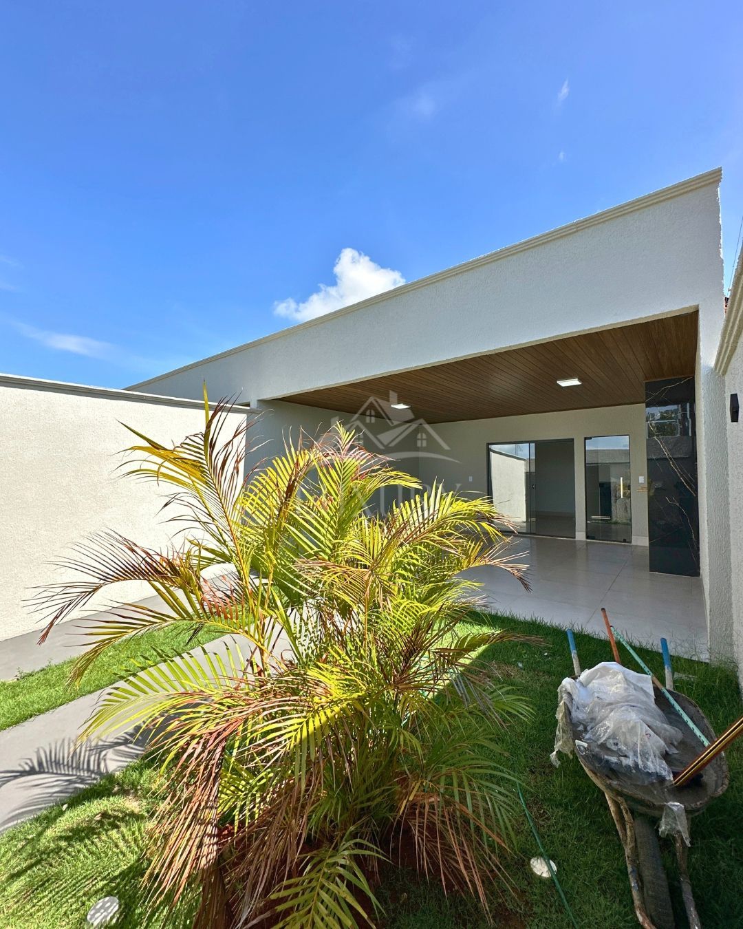 Casa à venda com 3 quartos, 110m² - Foto 1