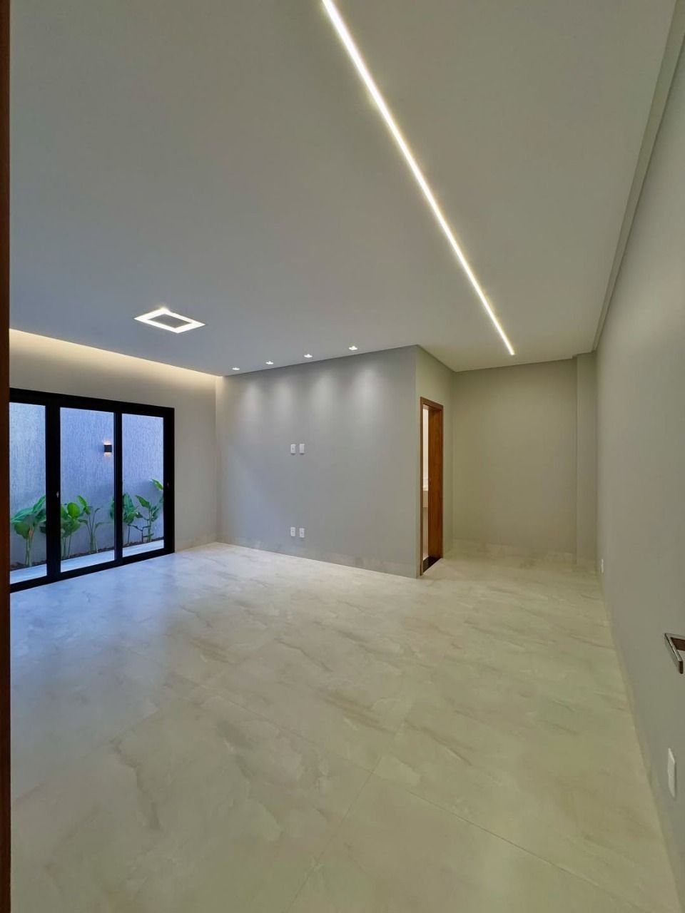 Casa à venda com 4 quartos, 224m² - Foto 14