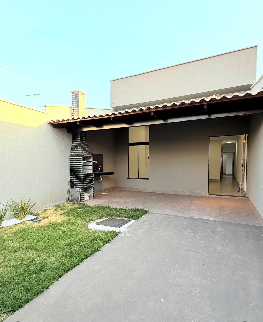 Casa à venda com 2 quartos, 85m² - Foto 1