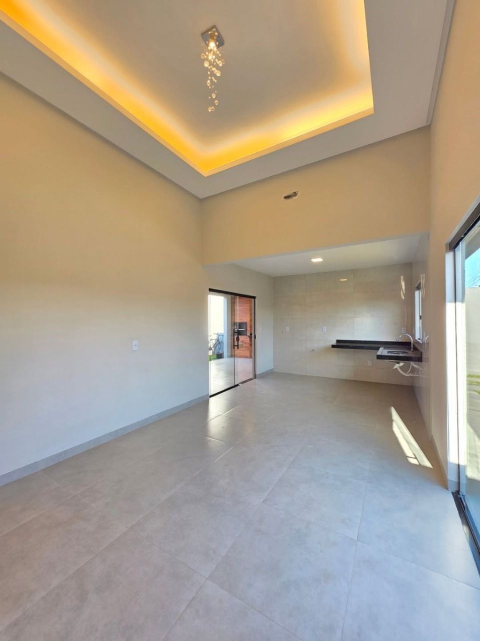 Casa à venda com 3 quartos, 101m² - Foto 4