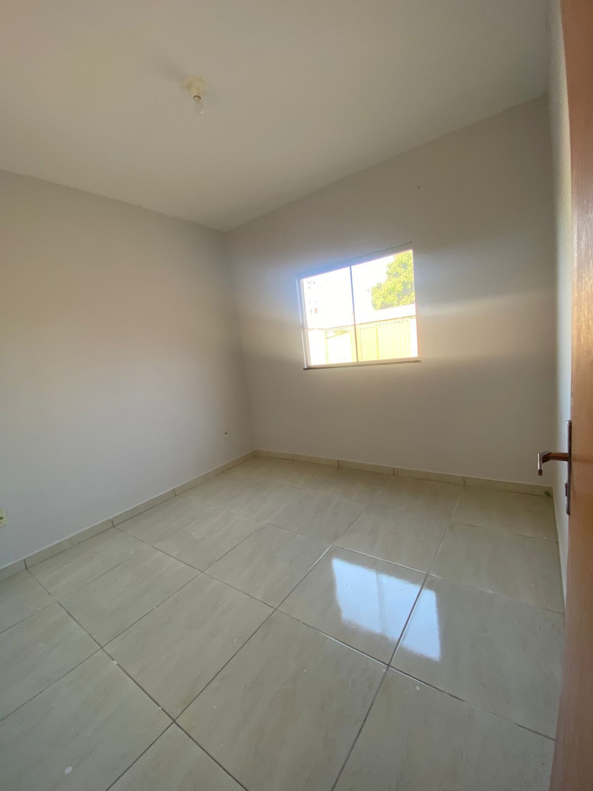 Casa para alugar com 2 quartos, 100m² - Foto 3