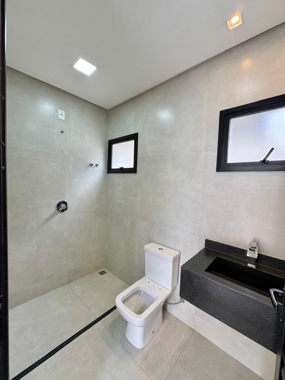 Casa de Condomínio à venda com 3 quartos, 240m² - Foto 13