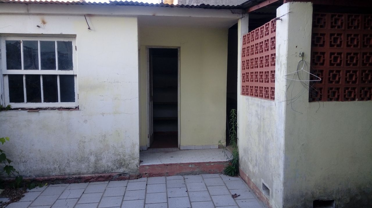 Casa à venda com três dormitórios, Centro - Alegrete/RS