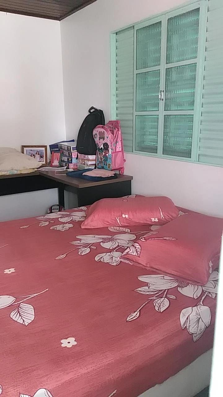 Casa com 3 Dormitórios à venda, por R$ 450.000,00 Casa com 3 Dormitórios à venda, por R$ 450.000,00