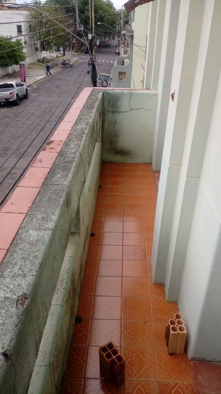 Casa com 4 Dormitórios à venda, por R$ 1.600.000,00 Casa com 4 Dormitórios à venda, por R$ 1.600.000,00