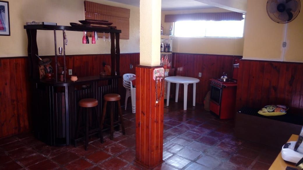 Casa à venda, 3 quartos, 2 vagas, Centro - Alegrete/RS