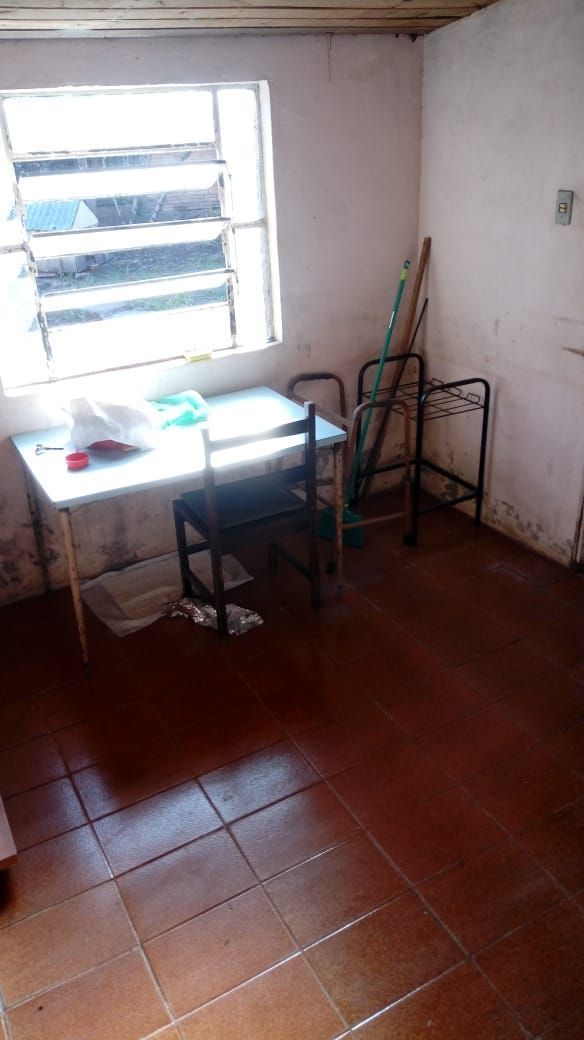 Casa com 3 Dormitórios à venda, por R$ 250.000,00 Casa com 3 Dormitórios à venda, por R$ 250.000,00