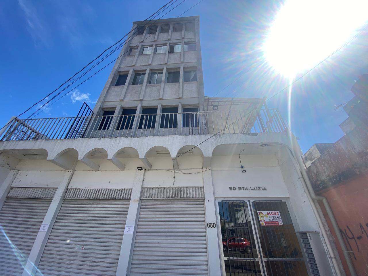 Apartamento de três dormitórios, disponivel para venda e loc