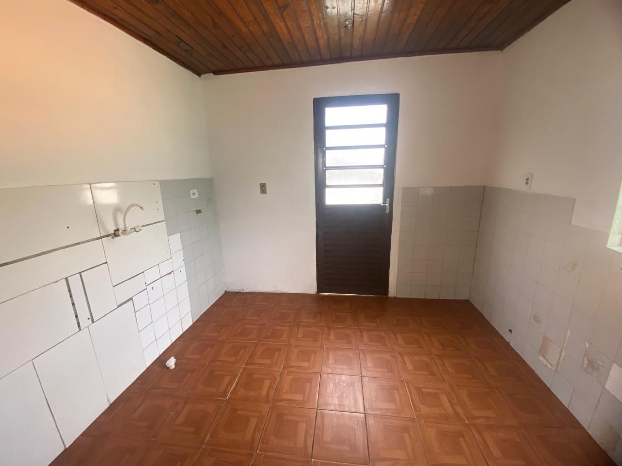 Casa para alugar com dois quartos, Centro Alegrete. - foto 2