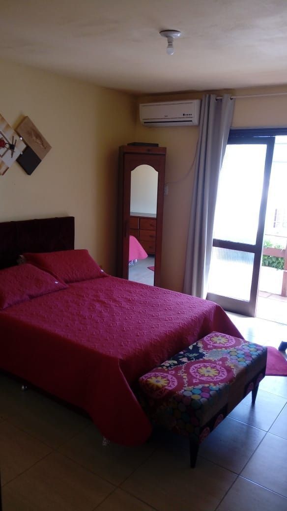 Casa à venda, 3 quartos, 2 vagas, Centro - Alegrete/RS