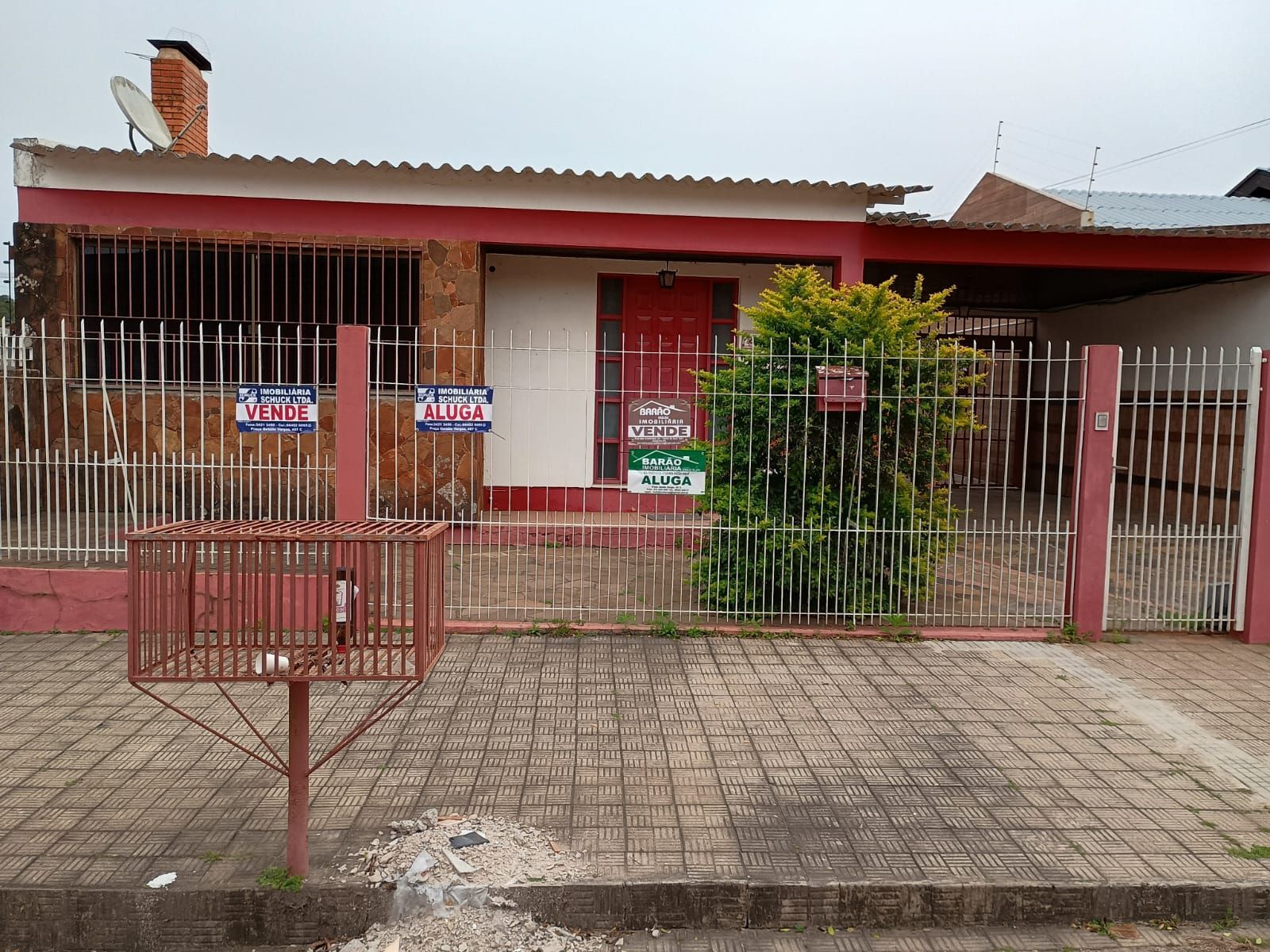 Casa ampla à venda na vila inês – 3 dormitórios, lareira e c