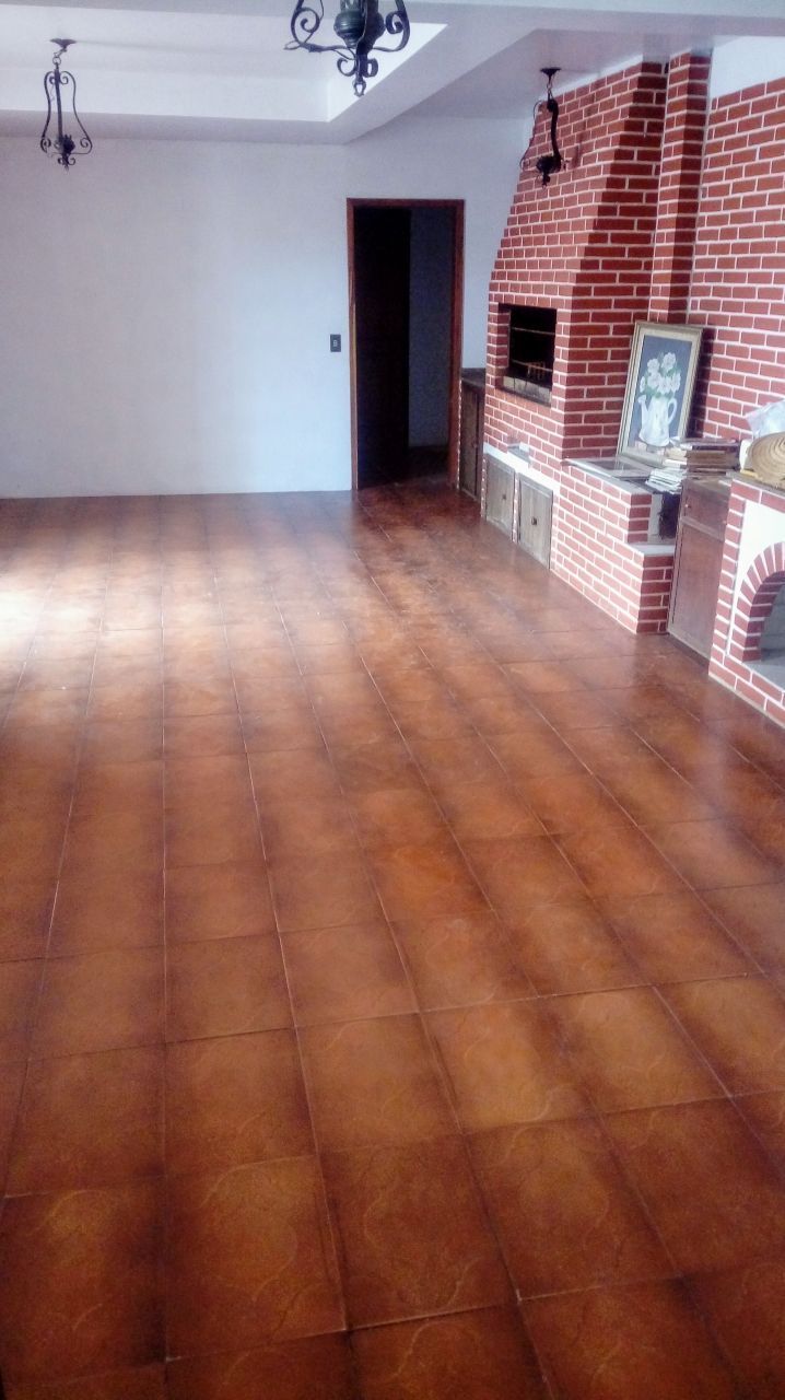 Casa à venda, 8 quartos, 1 suíte, 1 vaga, Cidade Alta - Alegrete/RS