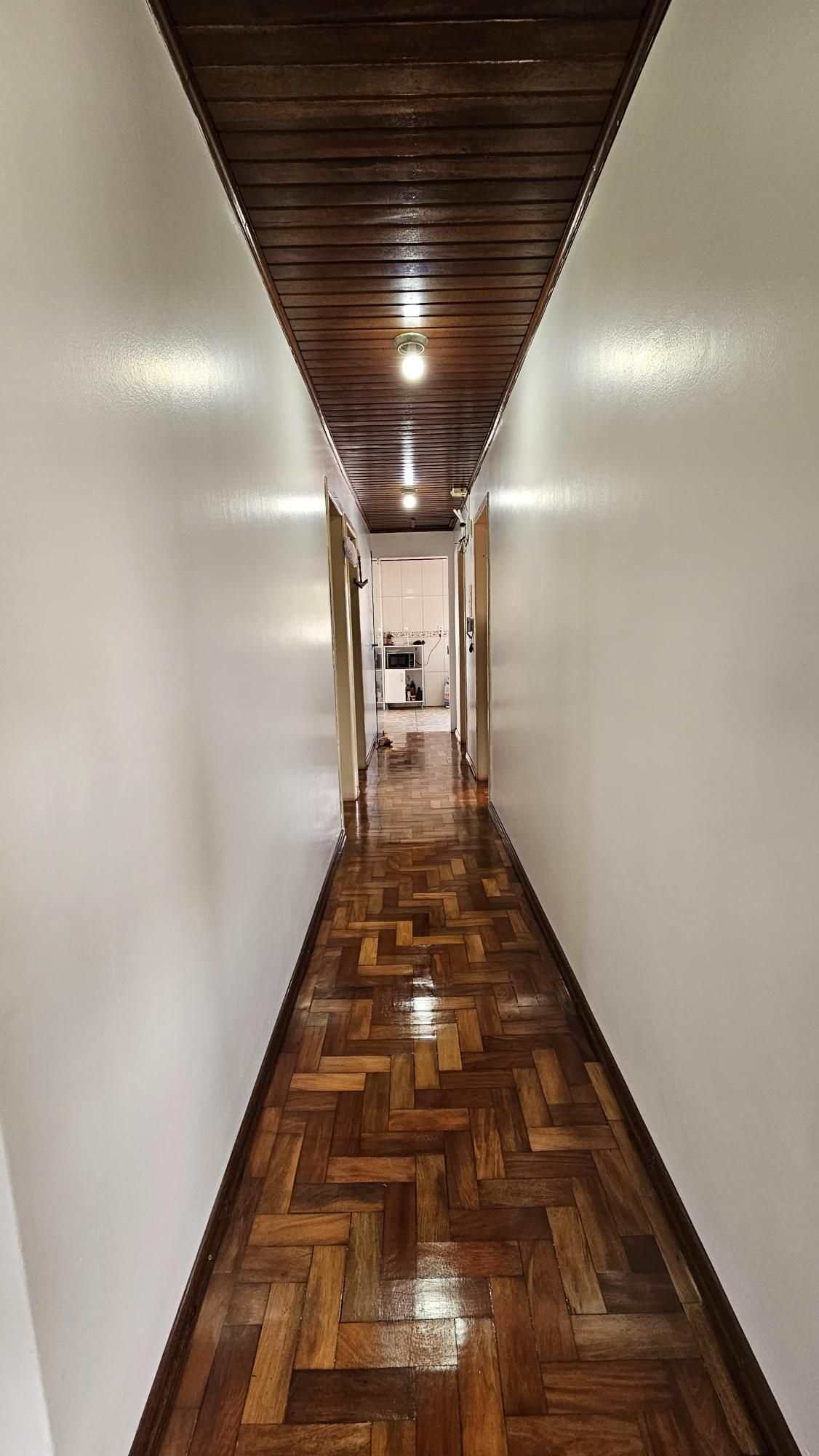 Casa à Venda em Bairro Tranquilo