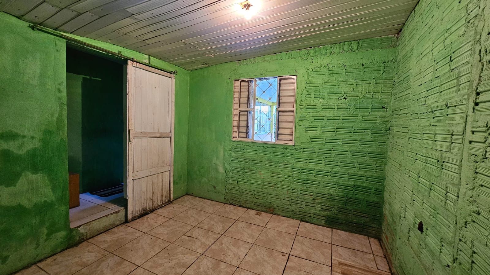 Casa para venda com 3 quartos e dois banheiros