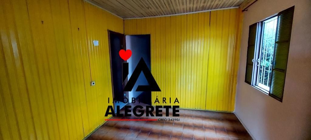 Casa proxima a faculdade