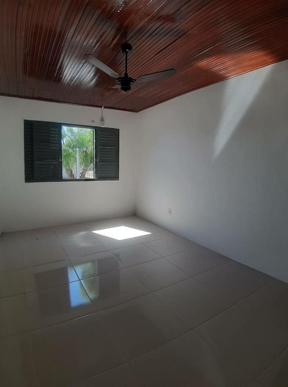 Casa para locação com 3 vagas