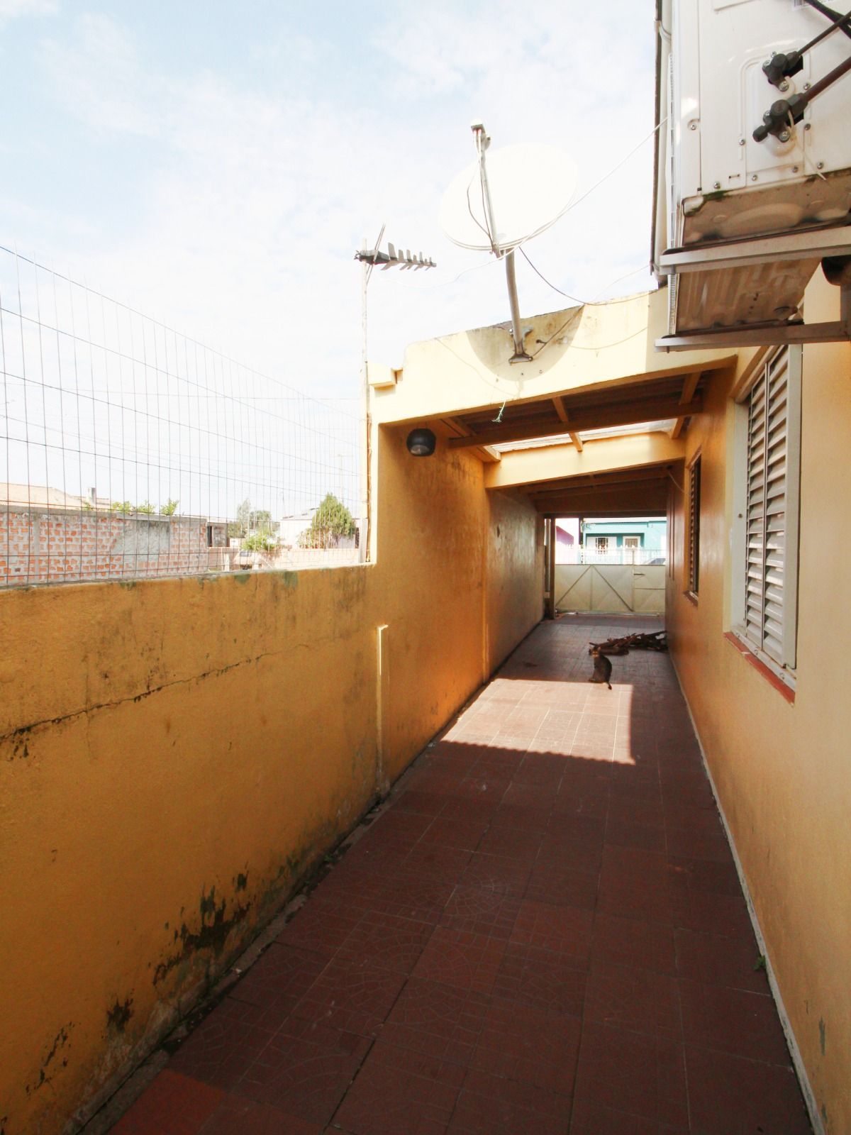 Casa com 3 Dormitórios à venda, 300 m² por R$ 270.000,00 Casa com 3 Dormitórios à venda, 300 m² por R$ 270.000,00