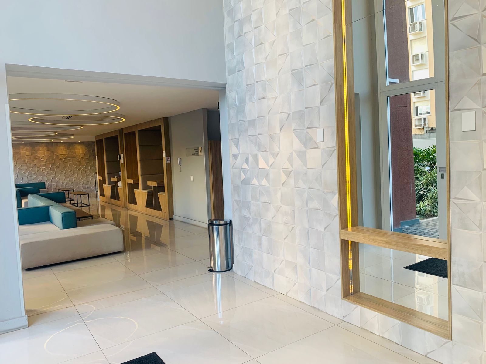 "apartamento novo e moderno em porto alegre - localização pr