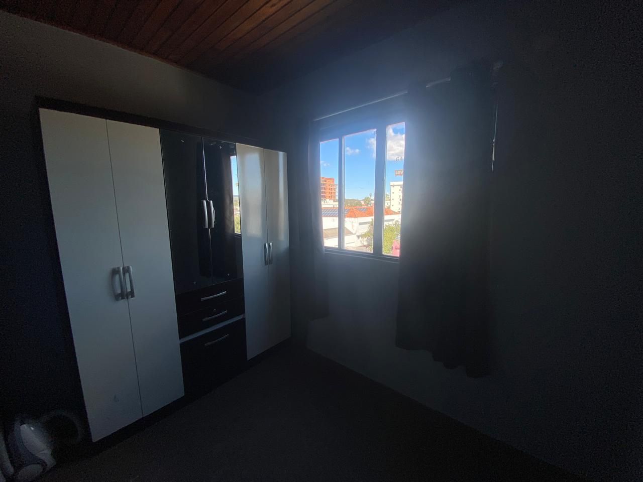 Apartamento de três dormitórios, disponivel para venda e loc