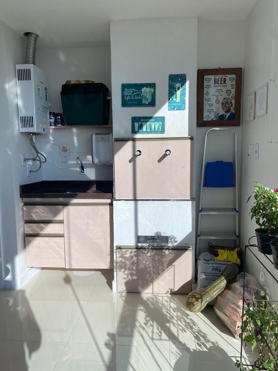 Apartamento à Venda no Bairro Ibirapuitã – 2 Quartos, Suíte e Garagem
