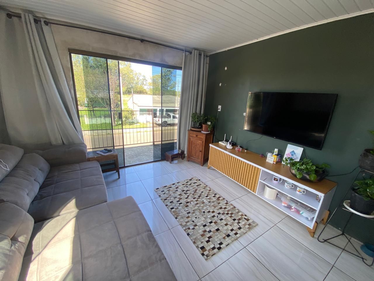 Sobrado para venda de 3 quartos com garagem