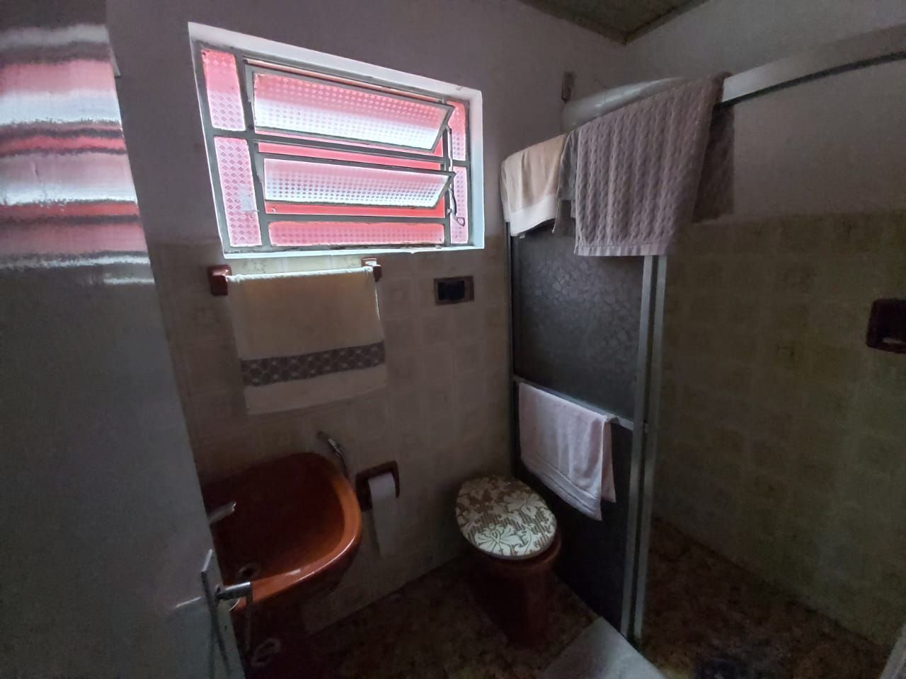 Casa com 1 Dormitórios à venda, por R$ 390.000,00 Casa com 1 Dormitórios à venda, por R$ 390.000,00